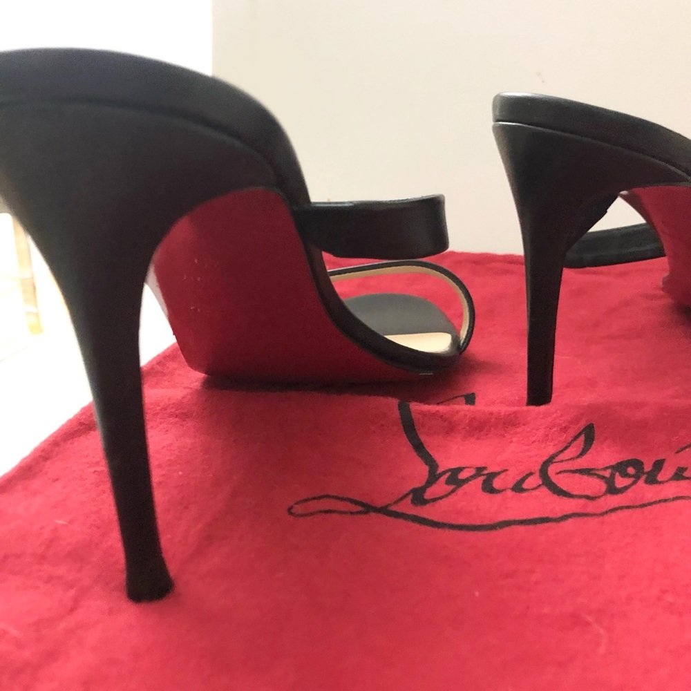 Christian Louboutin Lock Me Mule Sandal - Picture 5 of 9